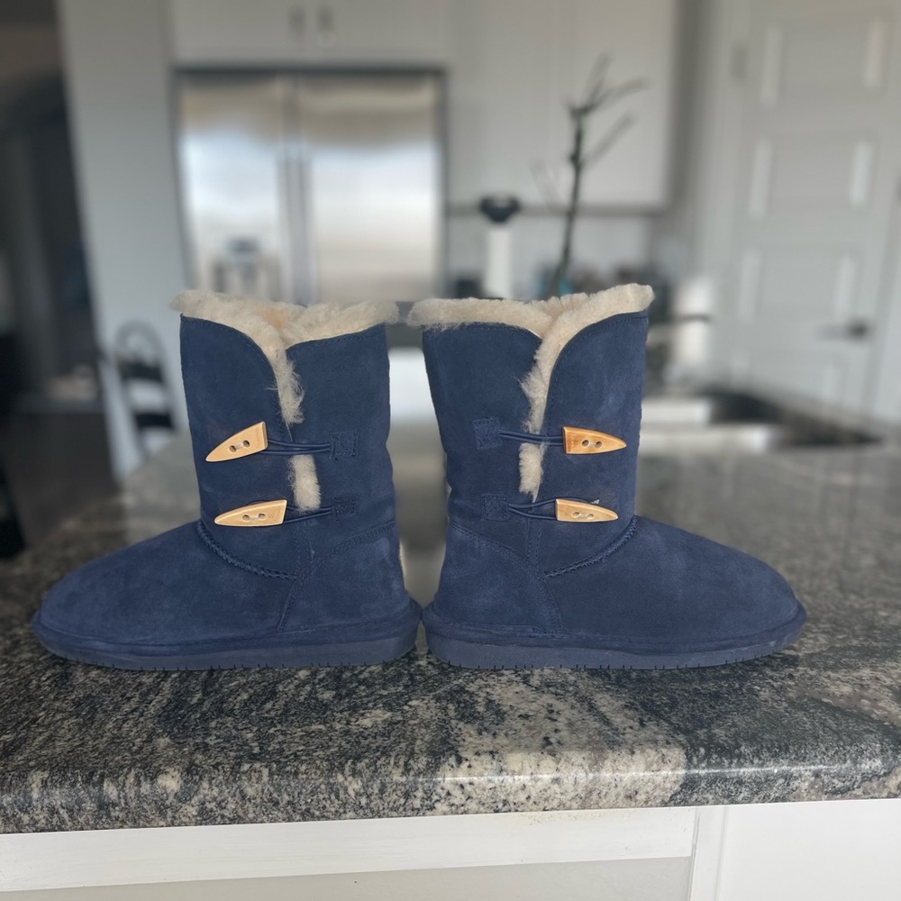 BearPaw Navy Blue Ugg Style Boots Sz 7